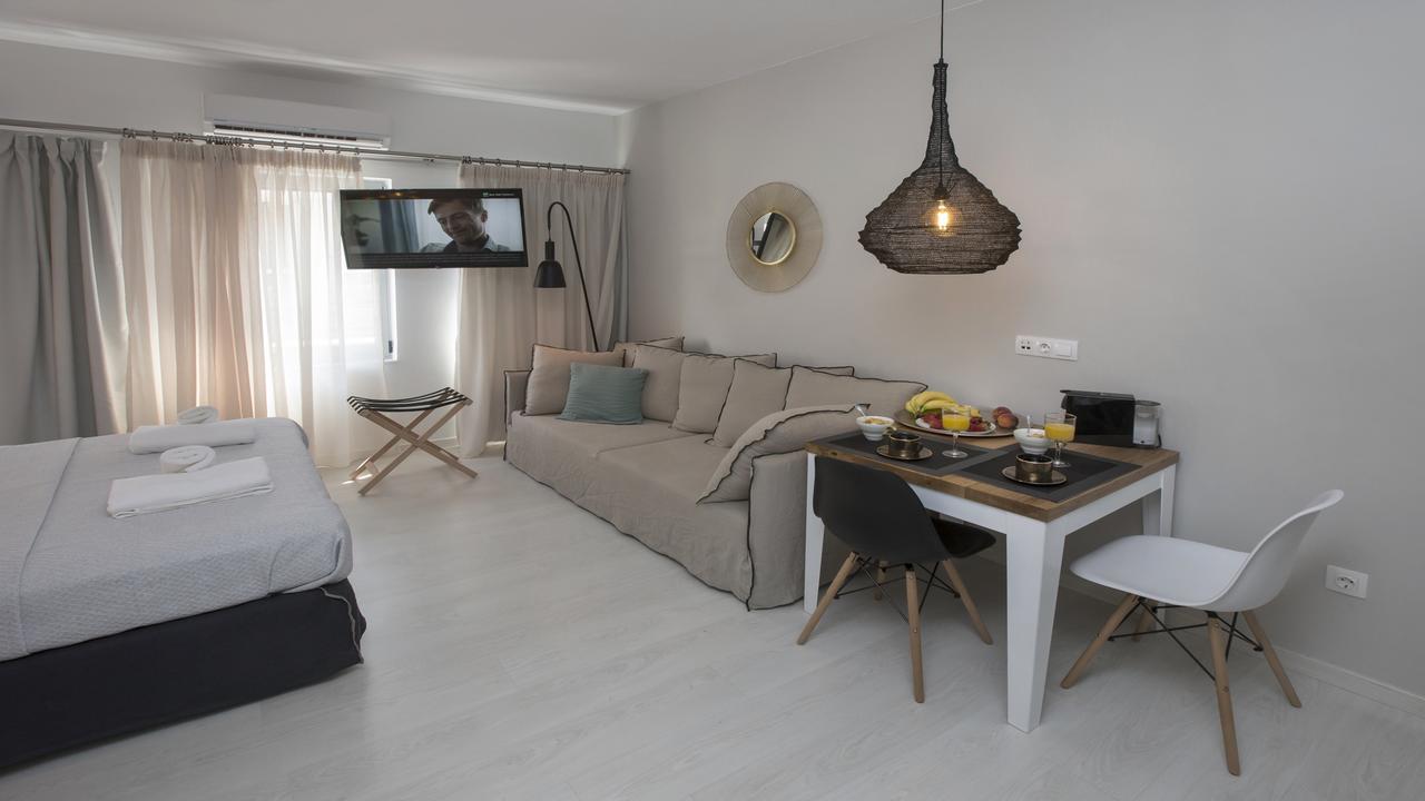 Ermou Stylish Suites By Ghh Athènes Extérieur photo